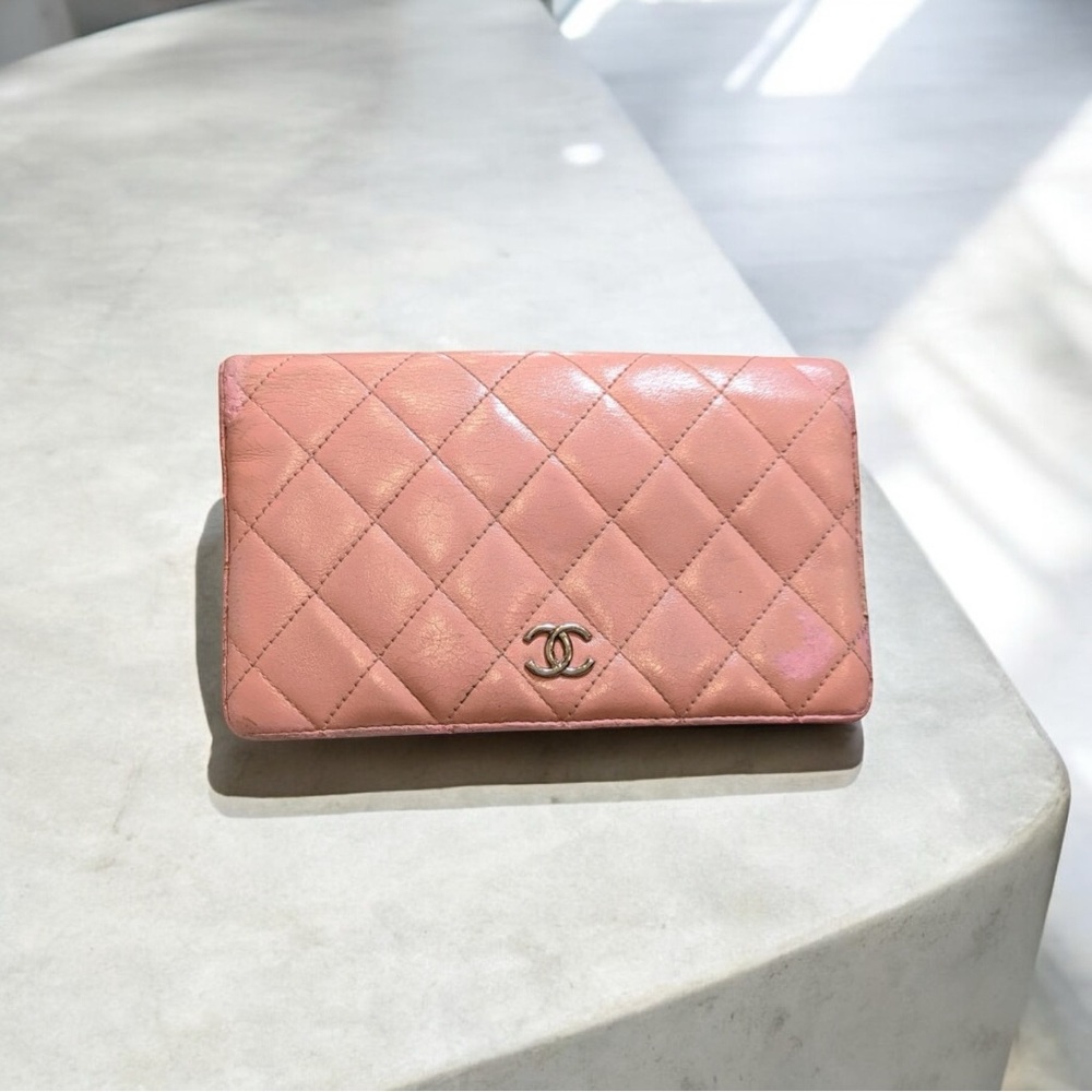 👜 Chanel Pink Quilted Wallet Logo Luxury